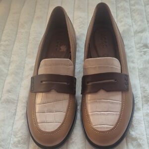 Ecco Two-Tone Brown and Cream Leather Penny Loafers